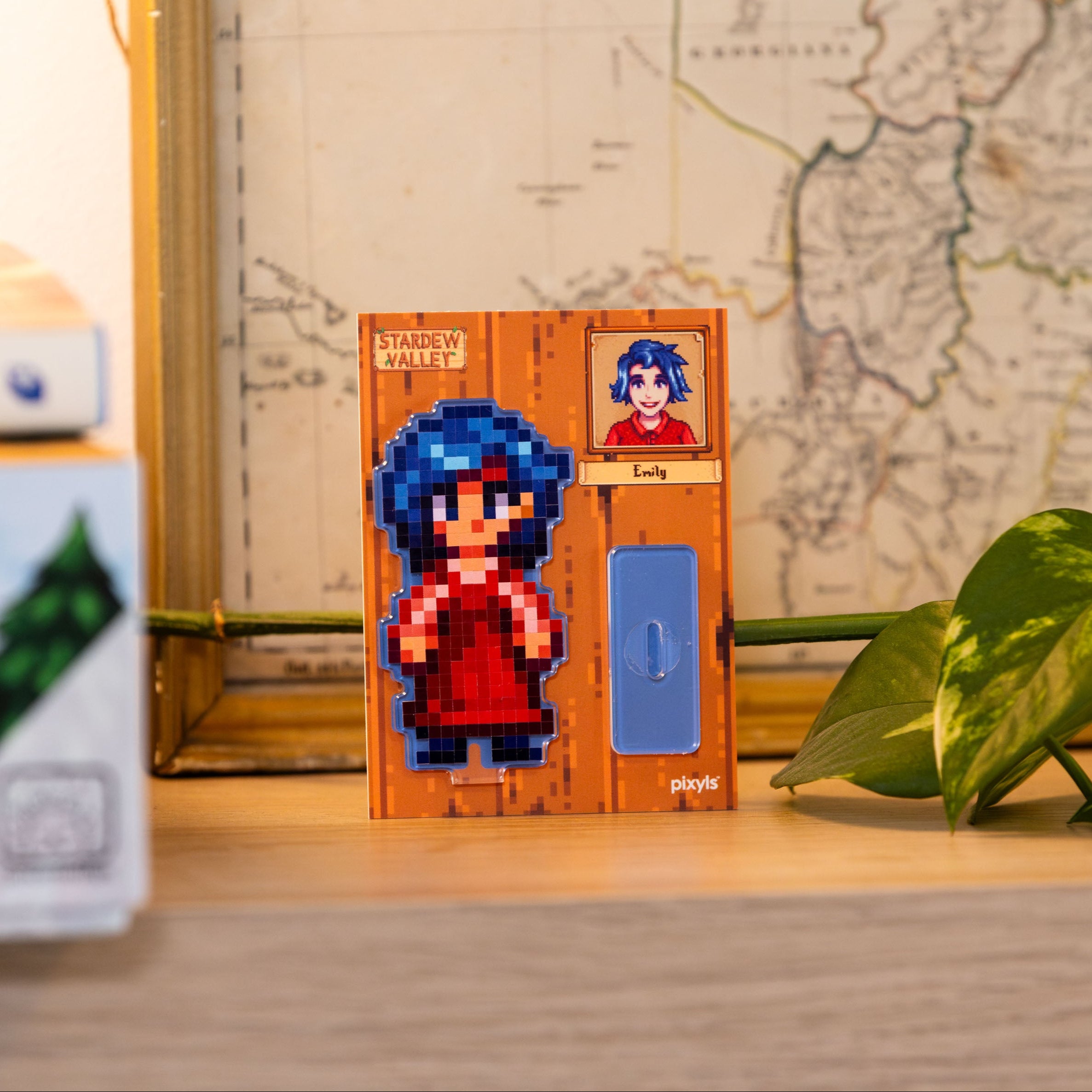 Emily Desk Friend